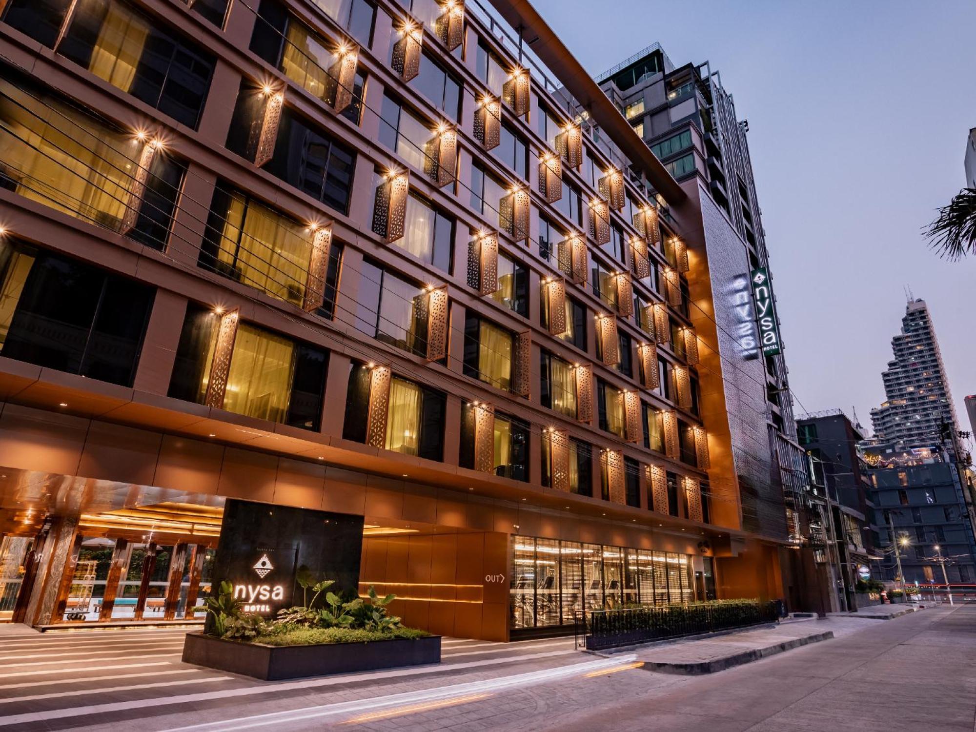 Nysa Hotel Bangkok Sukhumvit 11 Exterior photo The hotel in 2016
